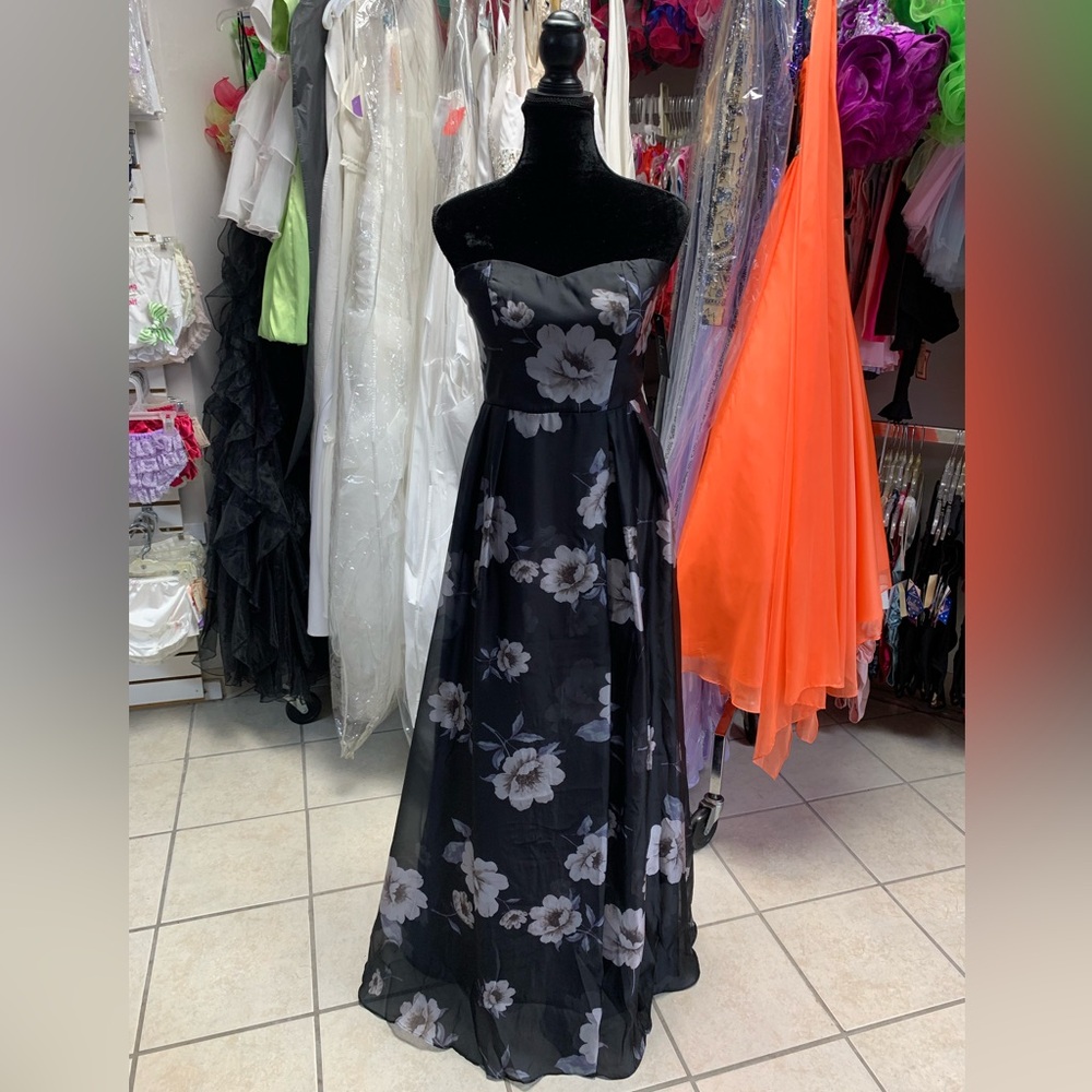 Lulus Medium Black & Gray Floral Strapless Prom Formal Evening Gown Dress NWT